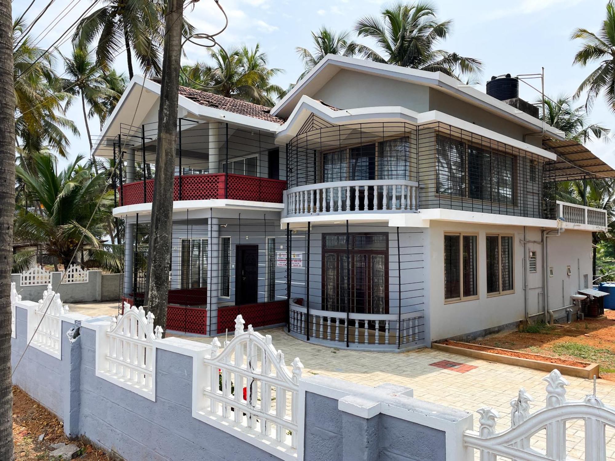 Gintara Beach Homestay By Evaddo Kalyānpur Exterior photo