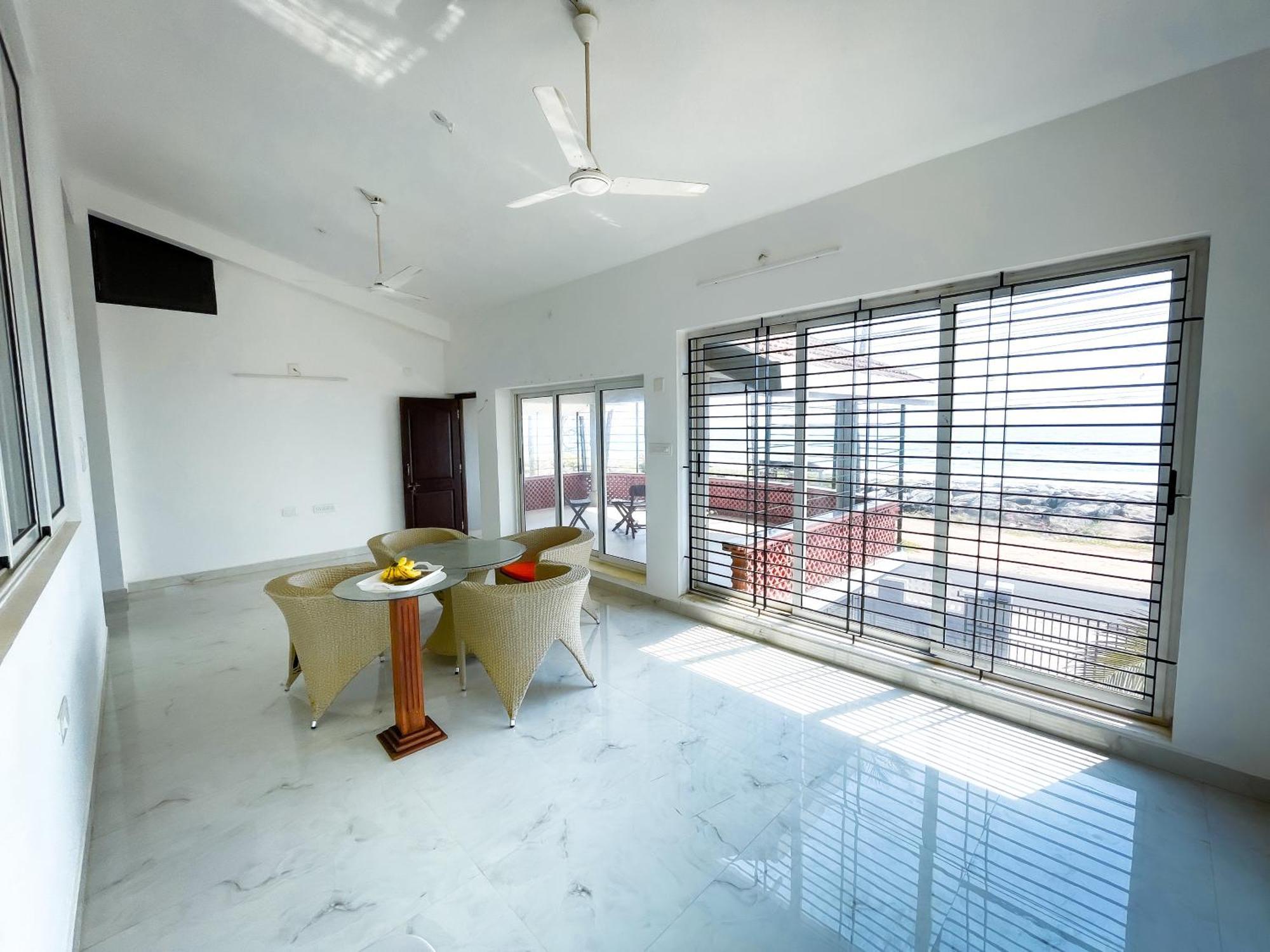 Gintara Beach Homestay By Evaddo Kalyānpur Exterior photo